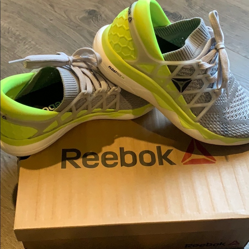 Women’s Reebok Floatrides NIB size 9